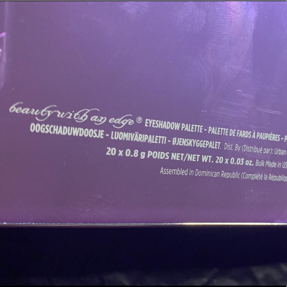 Urban Decay eyeshadow palette - Picture 5 of 7